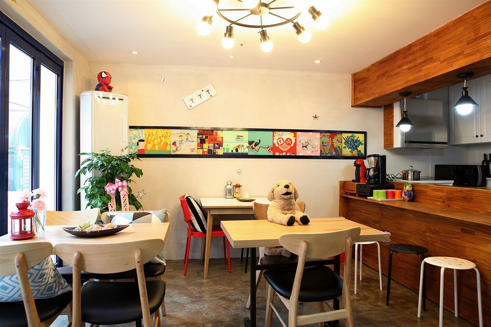 Zzzip Guesthouse In Hongdae Seoul Luaran gambar