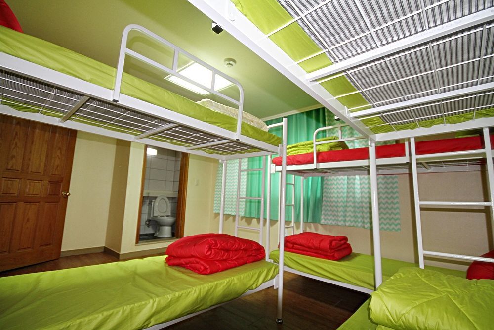 Zzzip Guesthouse In Hongdae Seoul Luaran gambar