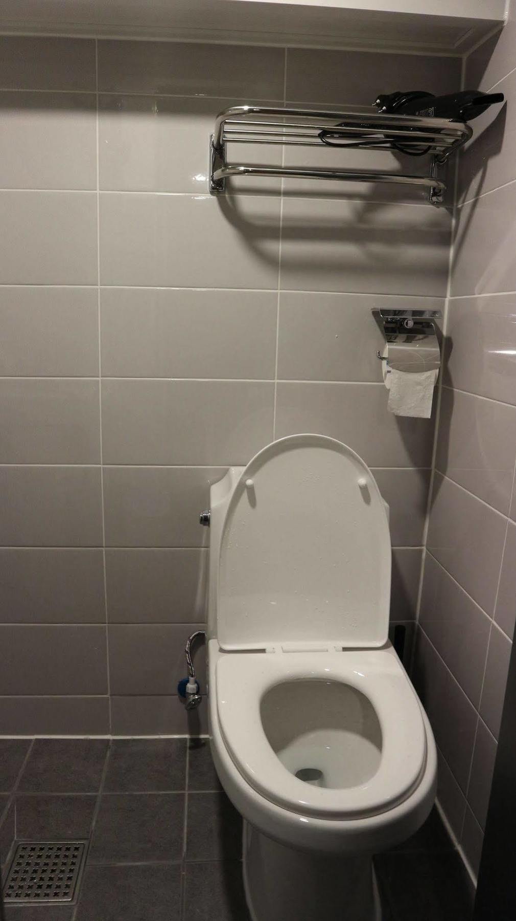 Zzzip Guesthouse In Hongdae Seoul Luaran gambar